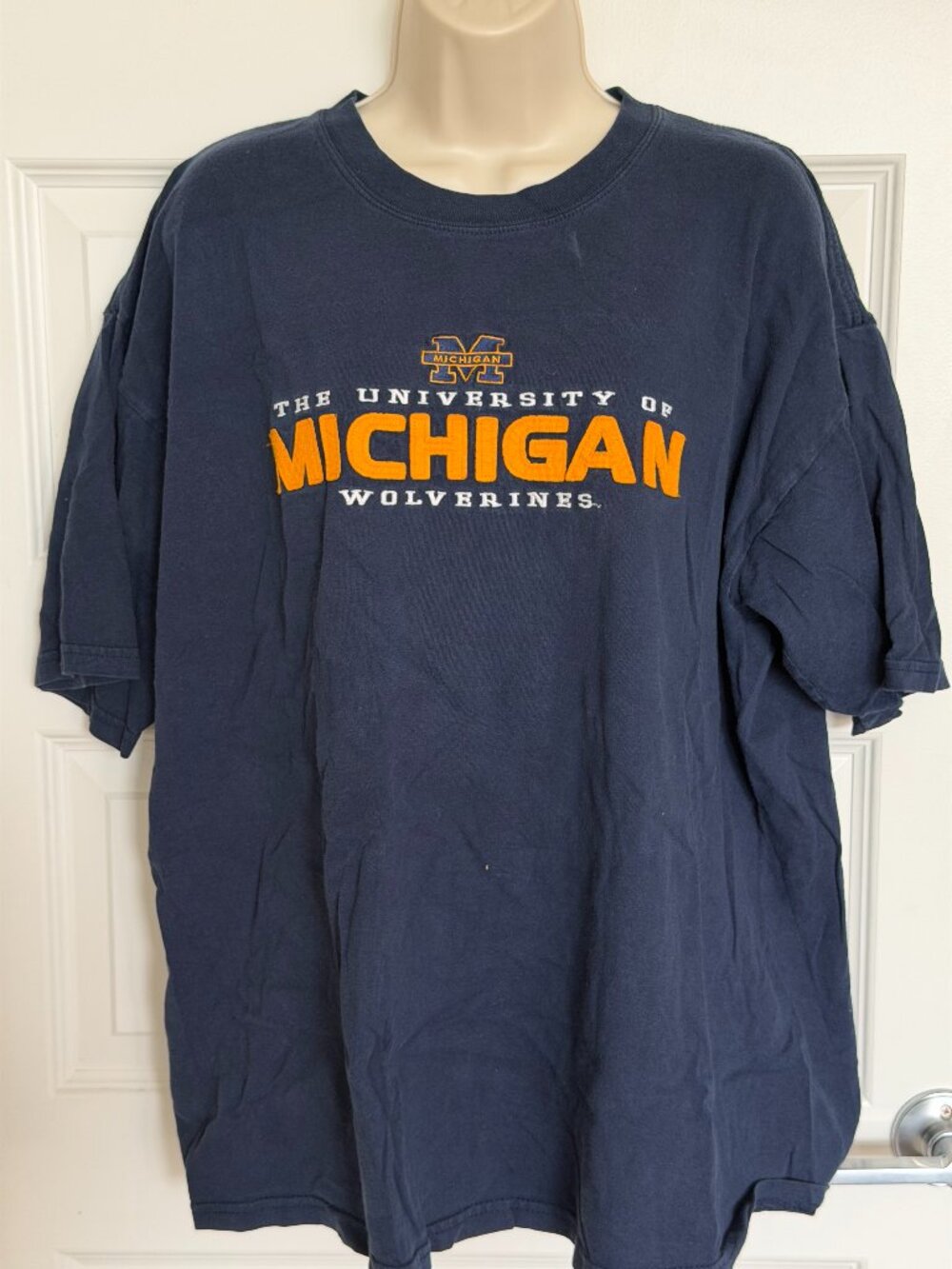 University of Michigan Wolverines Tee – Size XL